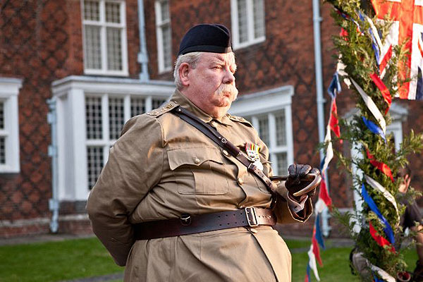 Soldado Peaceful - De la película - Richard Griffiths