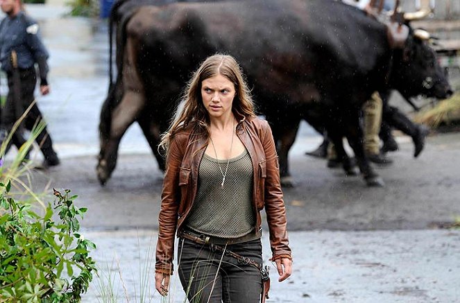 Revolution - Filmfotók - Tracy Spiridakos