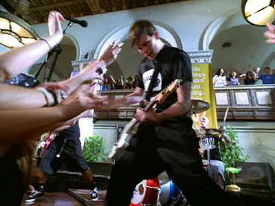 Blink 182: Greatest Hits - Filmfotos - Thomas DeLonge, Travis Barker