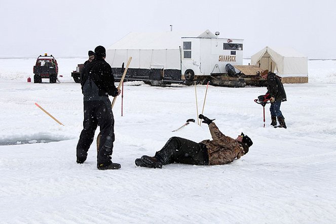 Bering Sea Gold: Under the Ice - Van film