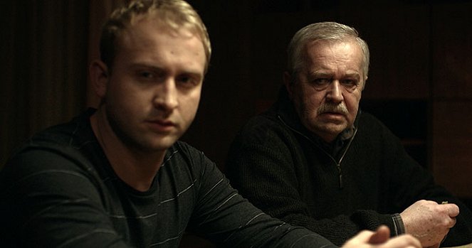 Kret - De la película - Borys Szyc, Marian Dziedziel