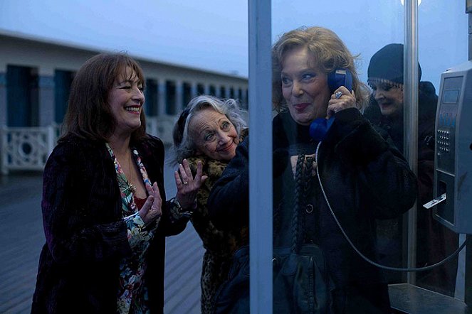 El postre de la alegría - De la película - Carmen Maura, Françoise Bertin, Bernadette Lafont, Dominique Lavanant