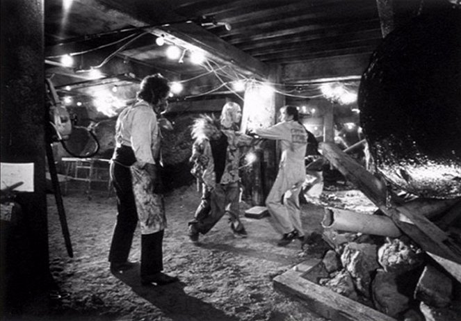 The Texas Chainsaw Massacre 2 - Photos - Bill Moseley, Jim Siedow