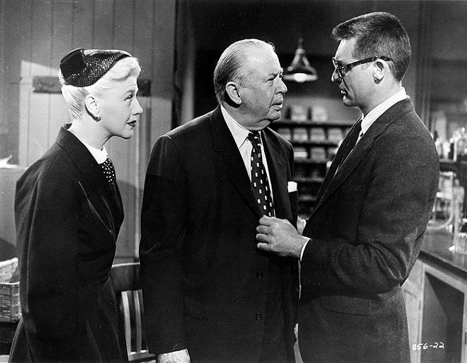 Gyanús dolog - Filmfotók - Ginger Rogers, Charles Coburn, Cary Grant