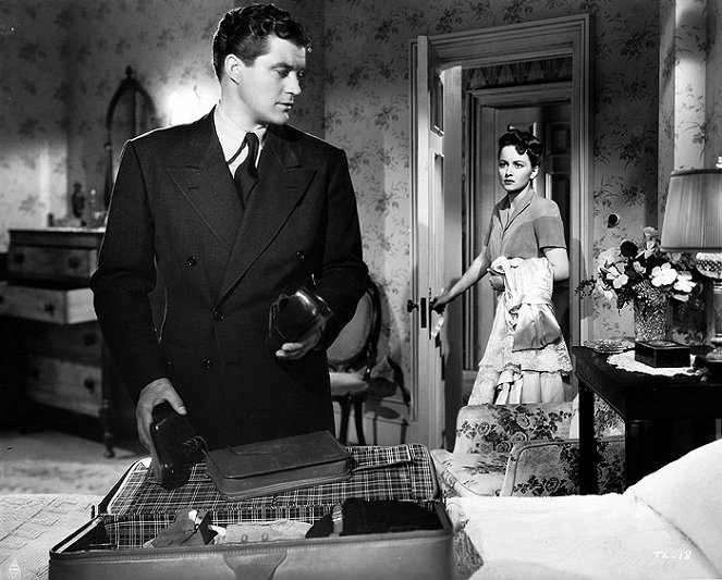 I detta vårt liv - Kuvat elokuvasta - Dennis Morgan, Olivia de Havilland