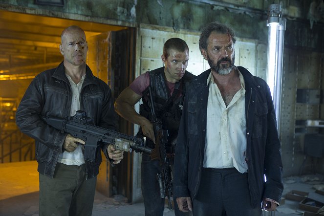 Die Hard: Nunca é Bom Dia para Morrer - Do filme - Bruce Willis, Jai Courtney, Sebastian Koch