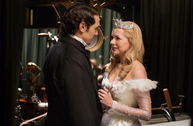 Oz: The Great and Powerful - Photos - Michelle Williams