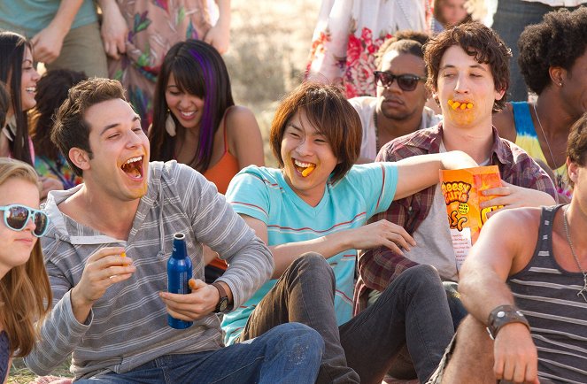 A Idade da Loucura - Do filme - Skylar Astin, Justin Chon, Miles Teller