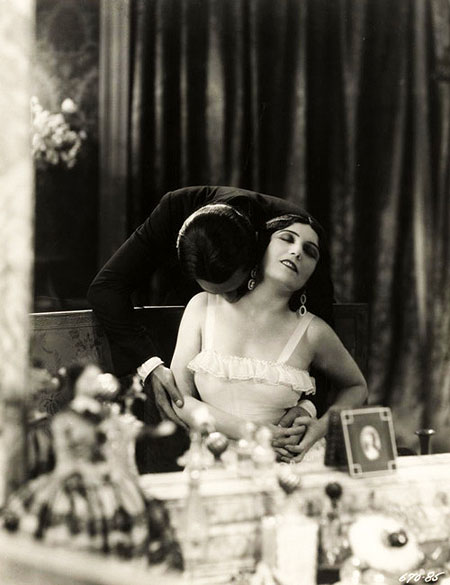 Lásky slavné herečky - Z filmu - Pola Negri