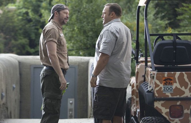 Heca w zoo - Z filmu - Donnie Wahlberg, Kevin James