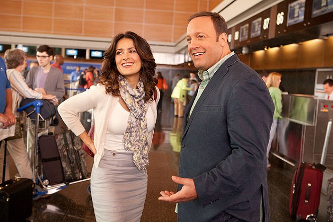 Here Comes the Boom - Photos - Salma Hayek, Kevin James