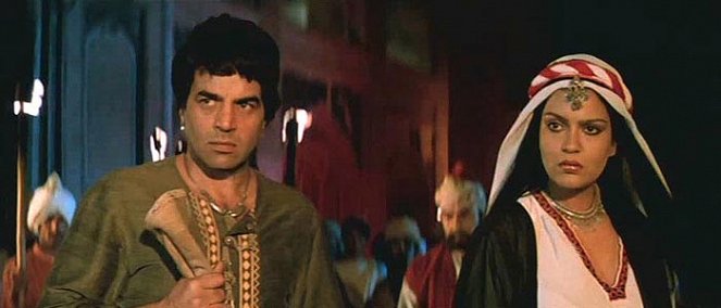 Adventures of Ali-Baba and the Forty Thieves - Photos - Dharmendra, Zeenat Aman