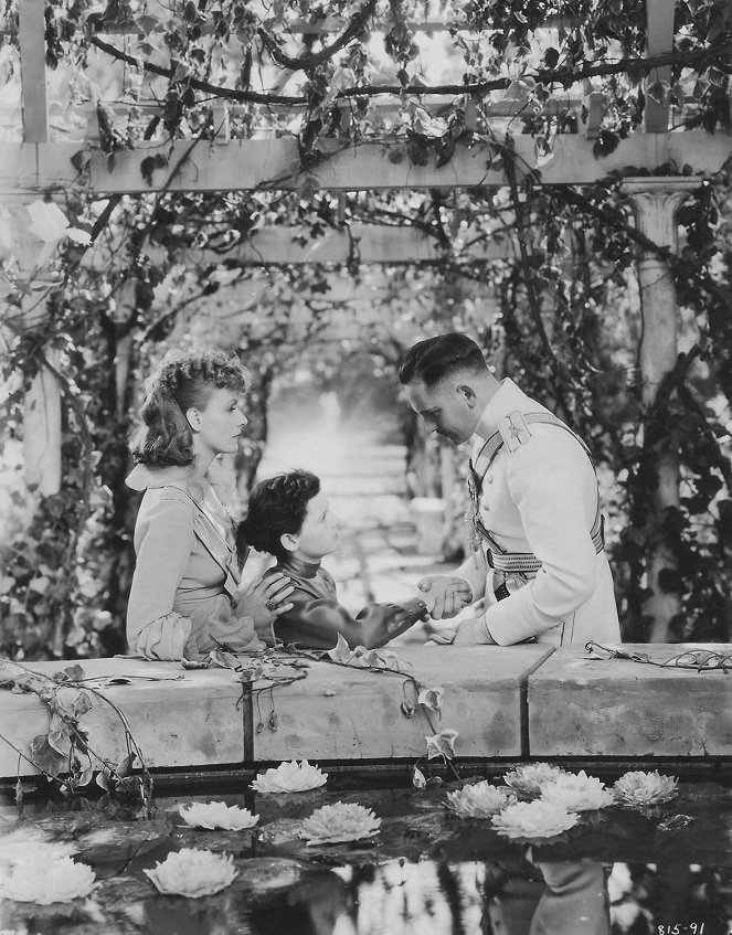 Anna Karenina - Filmfotos - Greta Garbo, Freddie Bartholomew, Fredric March