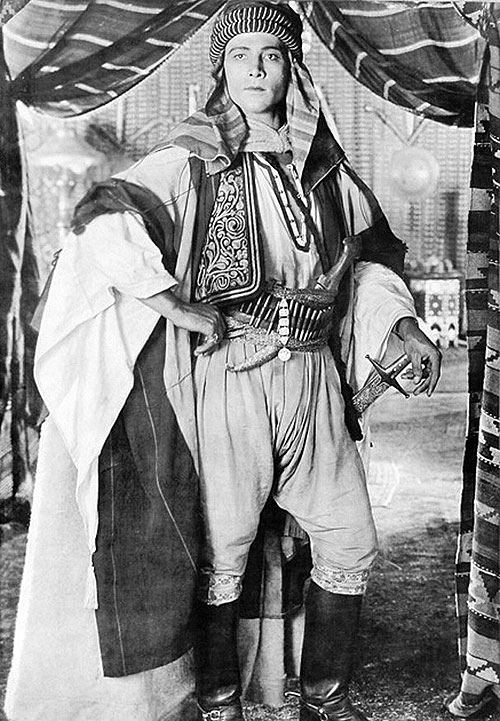 The Sheik - Photos - Rudolph Valentino