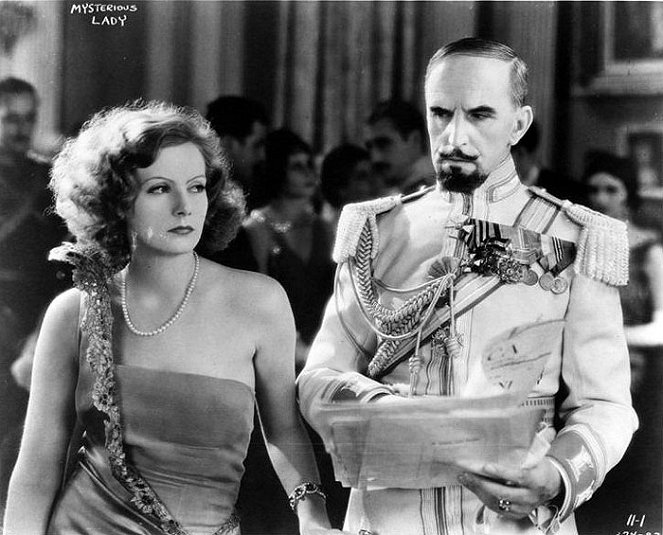 The Mysterious Lady - Van film - Greta Garbo, Gustav von Seyffertitz
