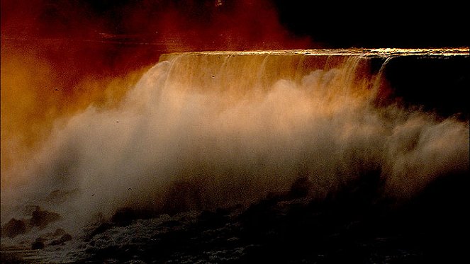 Waters Fall from Heaven - Filmfotos
