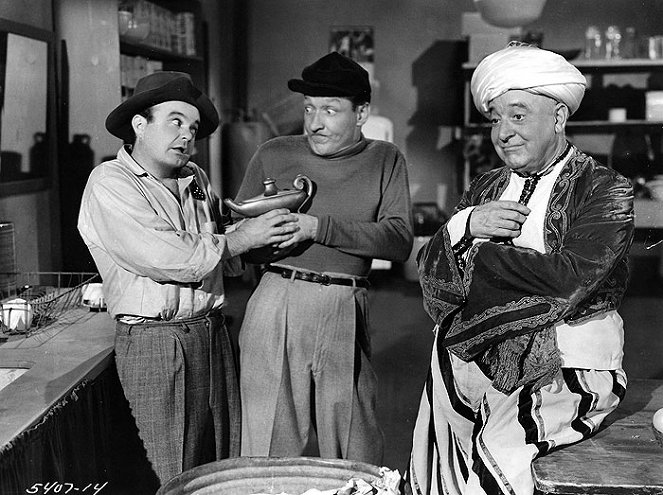 Bowery to Bagdad - Photos - Leo Gorcey, Eric Blore