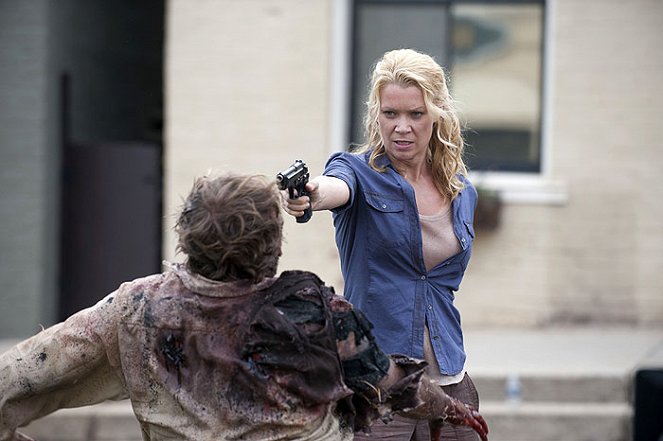 The Walking Dead - The Suicide King - Photos - Laurie Holden