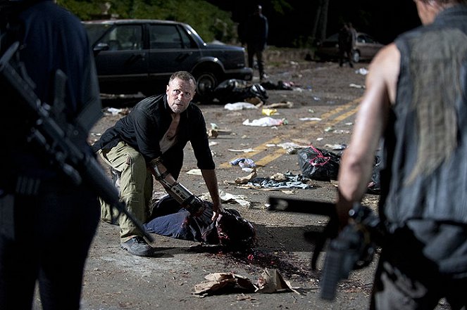 The Walking Dead - Kriegsrecht - Filmfotos - Michael Rooker