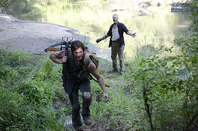 The Walking Dead - Zuflucht - Filmfotos - Norman Reedus, Michael Rooker