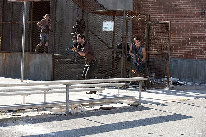 The Walking Dead - I Ain't a Judas - Photos - Andrew Lincoln, Norman Reedus