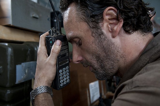 The Walking Dead - Clear - Photos - Andrew Lincoln