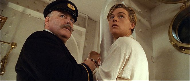 Titanic - Filmfotos - Ron Donachie, Leonardo DiCaprio