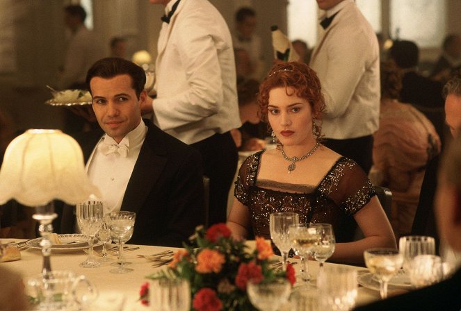 Titanic - Kuvat elokuvasta - Billy Zane, Kate Winslet