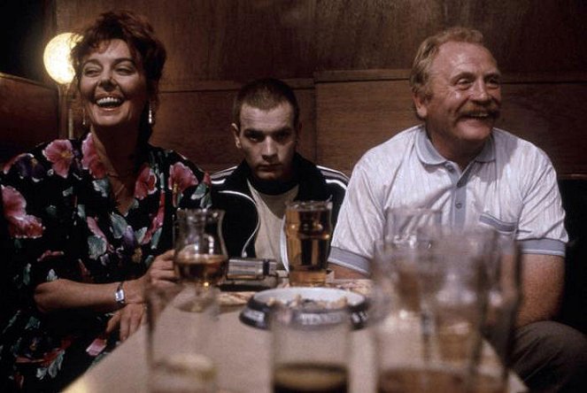 Trainspotting - Do filme - Eileen Nicholas, Ewan McGregor, James Cosmo