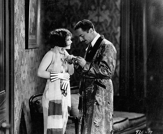 The Runaway - Filmfotók - Clara Bow, William Powell