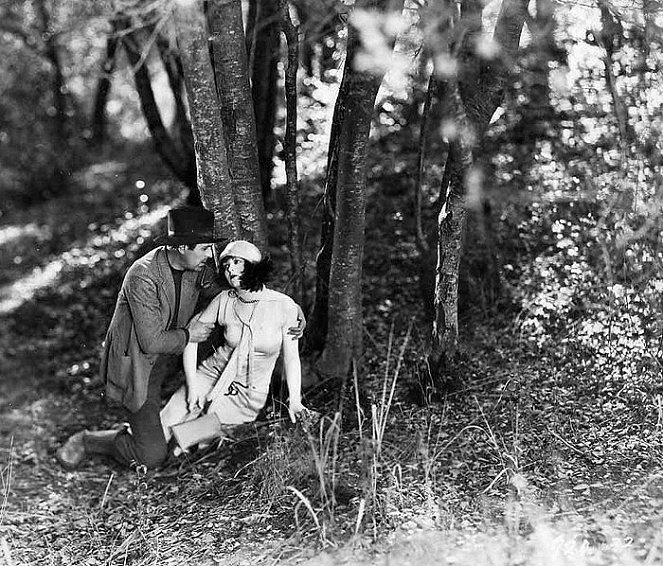 The Runaway - Filmfotos - Clara Bow