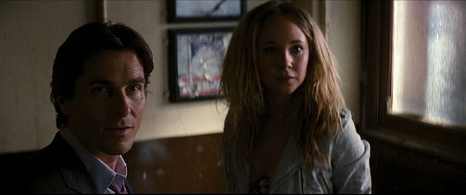 O Cavaleiro das Trevas Renasce - Do filme - Christian Bale, Juno Temple