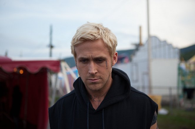 Za borovicovým hájem - Z filmu - Ryan Gosling