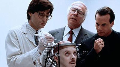 Brain Dead - De la película - Bill Pullman, Bud Cort, George Kennedy, Bill Paxton
