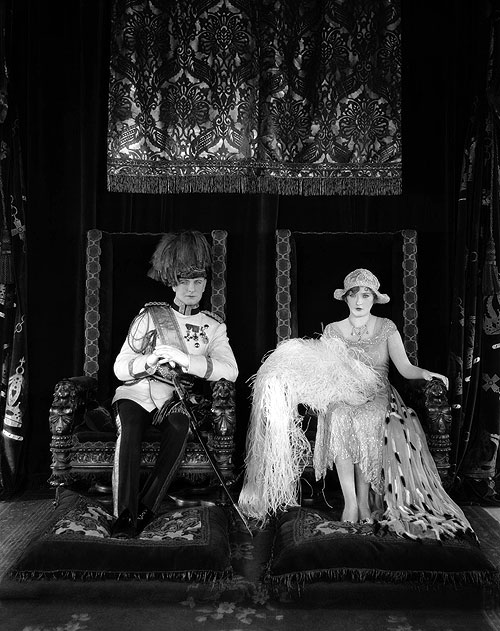 Kruununprinssin rakkaus - Promokuvat - Creighton Hale, Marion Davies