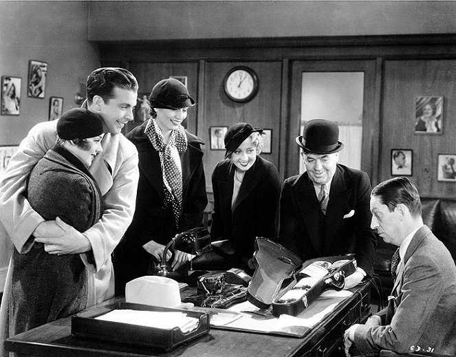 Gold Diggers of 1933 - Van film - Ruby Keeler, Dick Powell, Aline MacMahon, Joan Blondell, Guy Kibbee, Ned Sparks