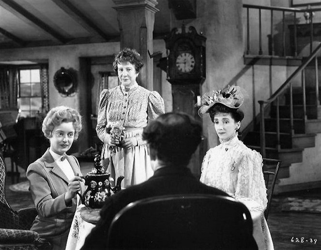 The Corn Is Green - De la película - Bette Davis, Mildred Dunnock