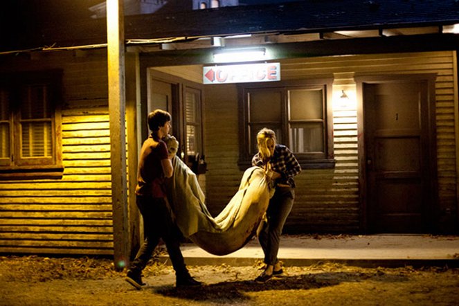 Bates Motel - Psycho a kezdetektől - Season 1 - Aludj csak, én meghalok - Filmfotók - Freddie Highmore, Vera Farmiga