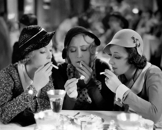Three on a Match - Do filme - Bette Davis, Joan Blondell, Ann Dvorak