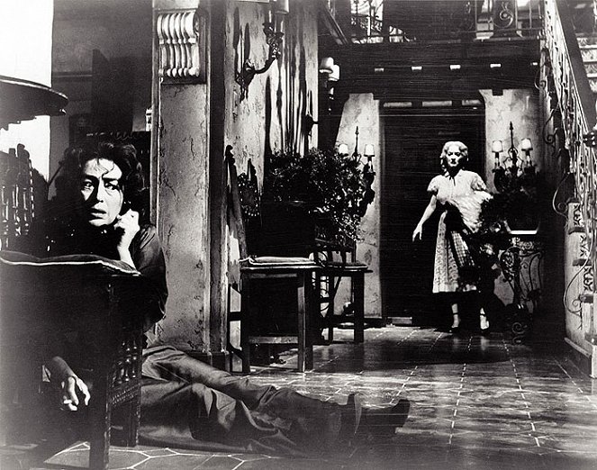What Ever Happened to Baby Jane? - Photos - Joan Crawford, Bette Davis