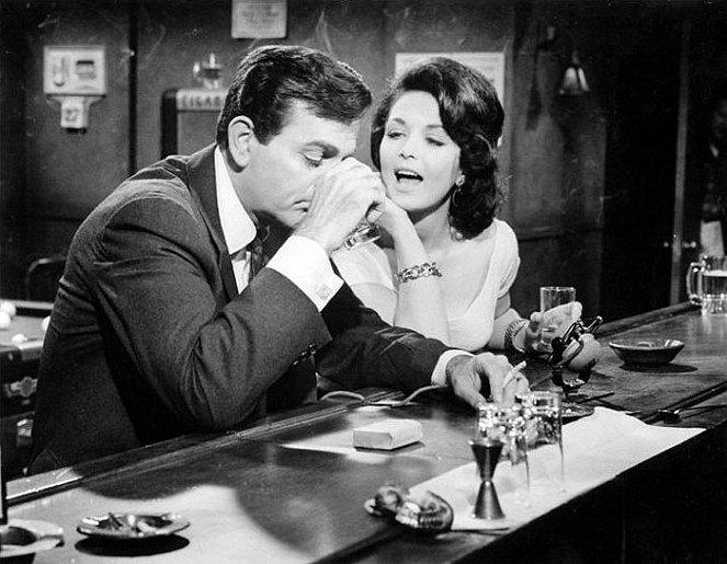 Where Love Has Gone - Filmfotók - Mike Connors