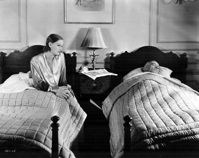 Greta Garbo, Lewis Stone