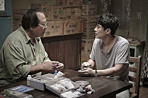 Reonningmaen - Z filmu - Hyeon Joo, Ha-kyun Shin