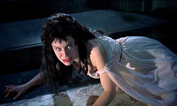 O Horror de Drácula - Do filme - Valerie Gaunt