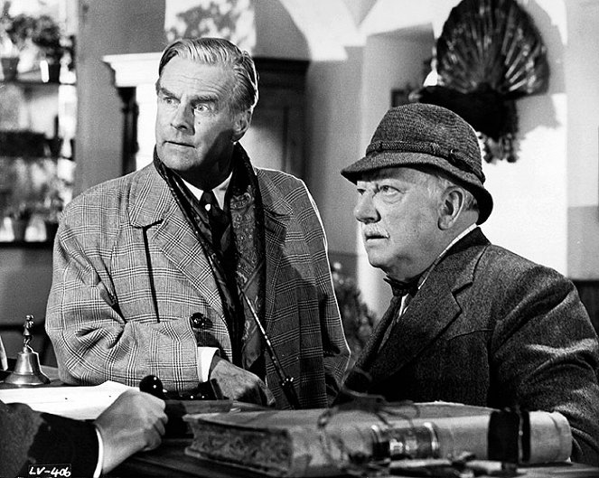 Eine Dame verschwindet - Filmfotos - Ian Carmichael, Arthur Lowe