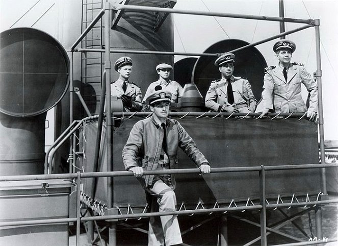 Comboio para Leste - Do filme - Humphrey Bogart, Raymond Massey