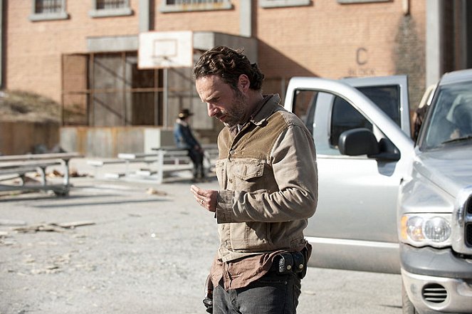 The Walking Dead - Season 3 - Welcome to the Tombs - Photos - Andrew Lincoln