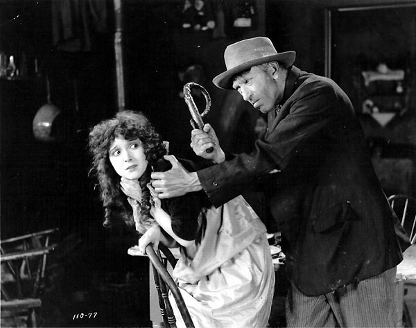 Hail the Woman - Filmfotos - Florence Vidor, Tully Marshall