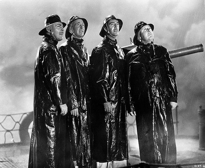 Stand by for Action - Filmfotók - Brian Donlevy, Walter Brennan, Robert Taylor, Charles Laughton