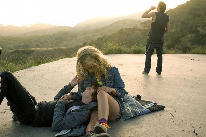 Little Birds - Z filmu - Kyle Gallner, Juno Temple